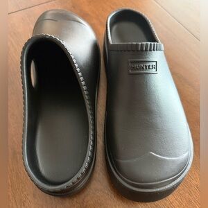 Hunter In/Out Bloom Algae slip-on clogs